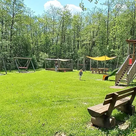 Apartment Monika Haus Kmb Seeappartement Direkt Am Ossiacher Mit Hallenbad Skiarena Gerlitzen