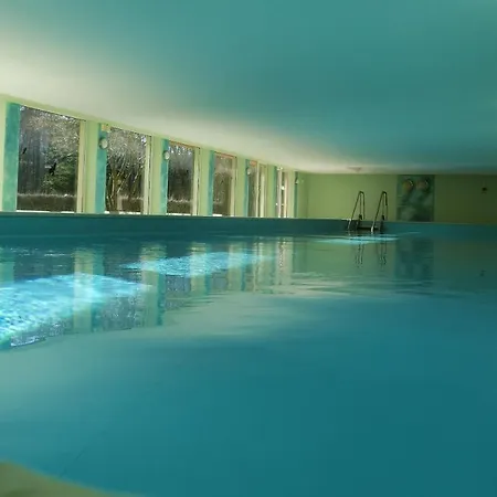 Monika Haus Kmb Seeappartement Direkt Am Ossiacher Mit Hallenbad Skiarena Gerlitzen Bodensdorf