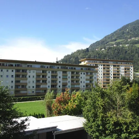 Apartment Monika Haus Kmb Seeappartement Direkt Am Ossiacher Mit Hallenbad Skiarena Gerlitzen Bodensdorf
