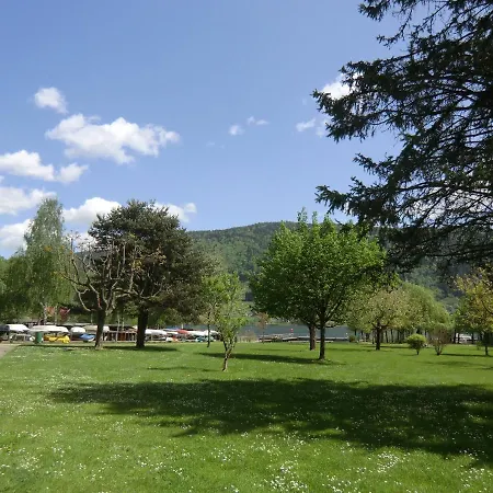 Monika Haus Kmb Seeappartement Direkt Am Ossiacher Mit Hallenbad Skiarena Gerlitzen Apartment
