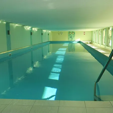 Monika Haus Kmb Seeappartement Direkt Am Ossiacher Mit Hallenbad Skiarena Gerlitzen *